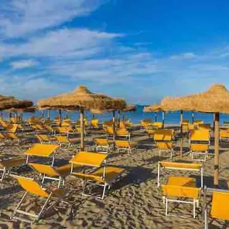 Casa Boss Tirrenia Stella Maris, Con Accesso * Calambrone